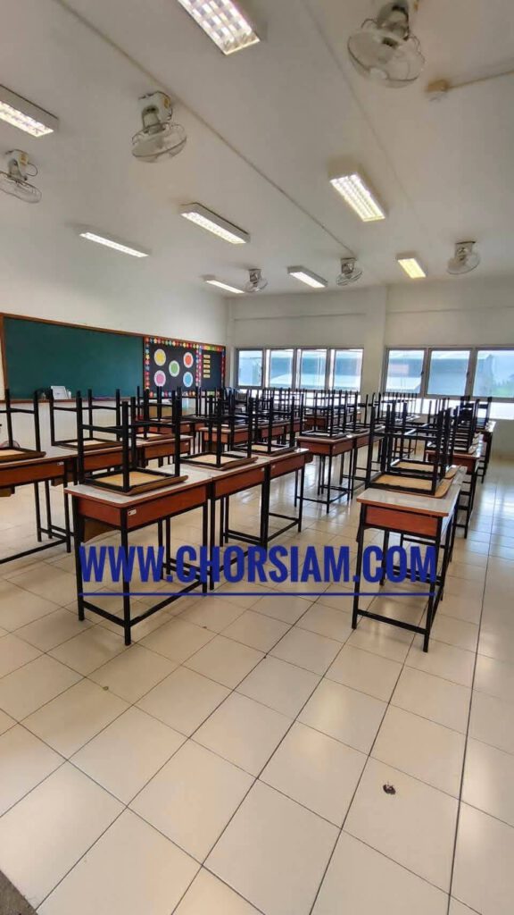 ผลงานชุดโต๊ะนักเรียน - 13