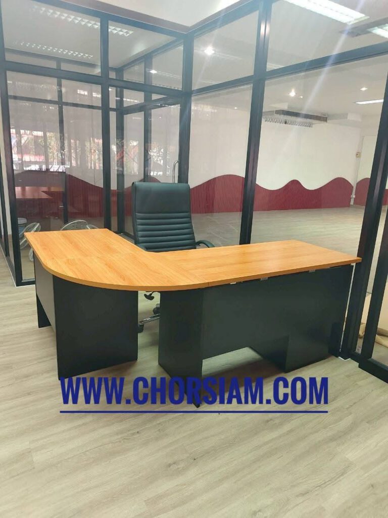 ตัวอย่างผลงานชุดโต๊ะผู้บริหาร - 11