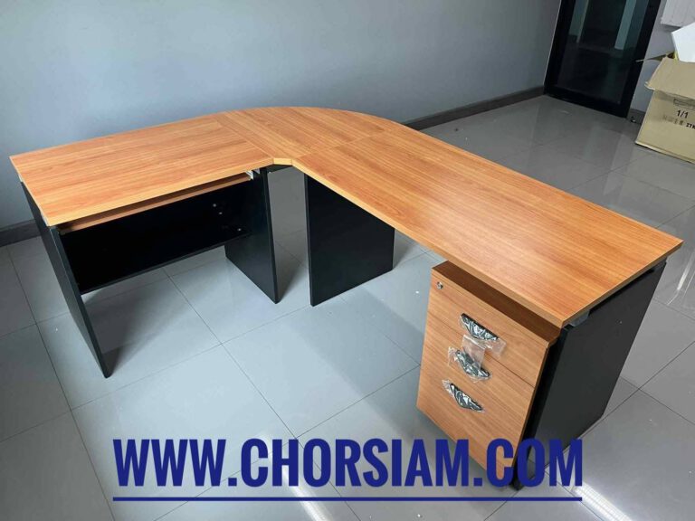 ตัวอย่างผลงานชุดโต๊ะผู้บริหาร - 9